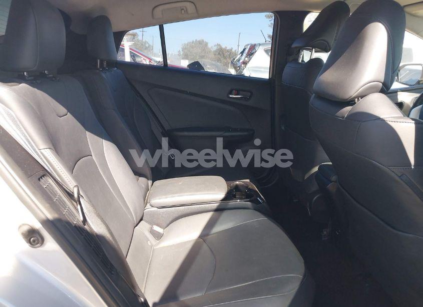 Photo 8 of 2017 Toyota Prius PRIME PREMIUM (VIN JTDKARFP6H3021962)