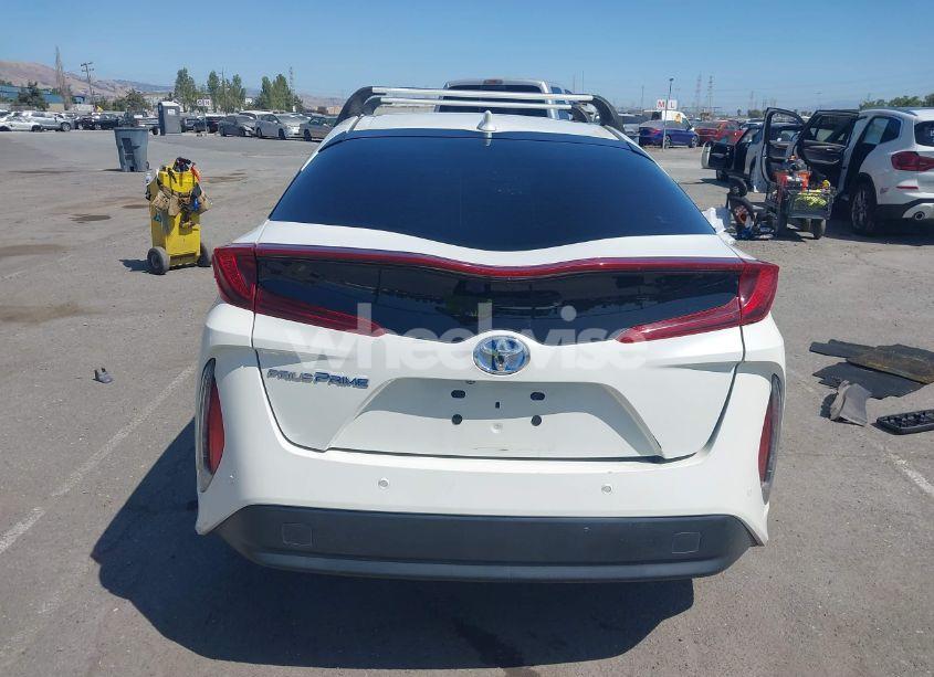 Photo 17 of 2017 Toyota Prius PRIME ADVANCED (VIN JTDKARFP7H3050290)