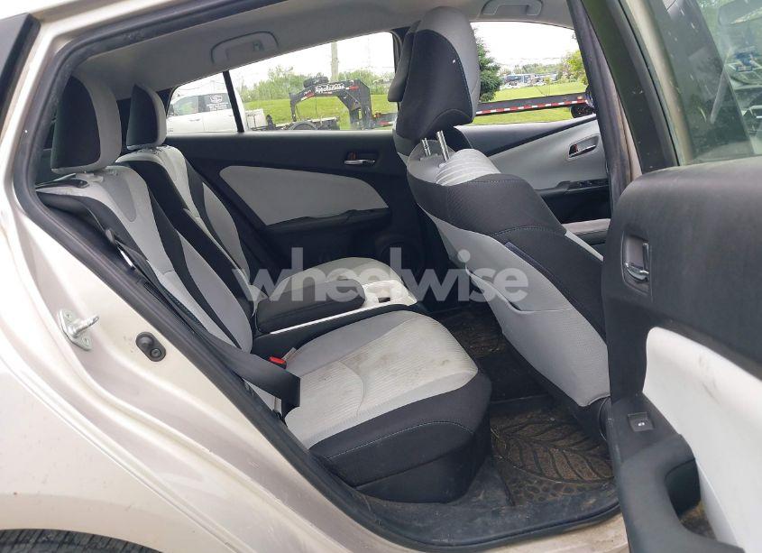 Photo 8 of 2017 Toyota Prius PRIME PLUS (VIN JTDKARFP8H3057054)