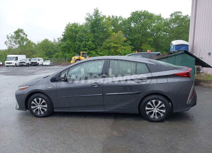 Photo 14 of 2018 Toyota Prius PRIME PREMIUM (VIN JTDKARFP8J3082428)