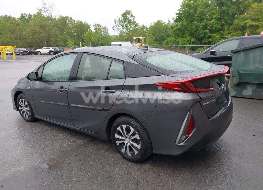 Photo 3 of 2018 Toyota Prius PRIME PREMIUM (VIN JTDKARFP8J3082428)