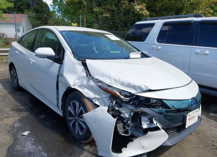2018 Toyota Prius PRIME PREMIUM (VIN JTDKARFP8J3101754) main photo