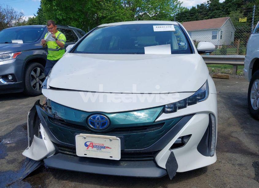 Photo 12 of 2018 Toyota Prius PRIME PREMIUM (VIN JTDKARFP8J3101754)