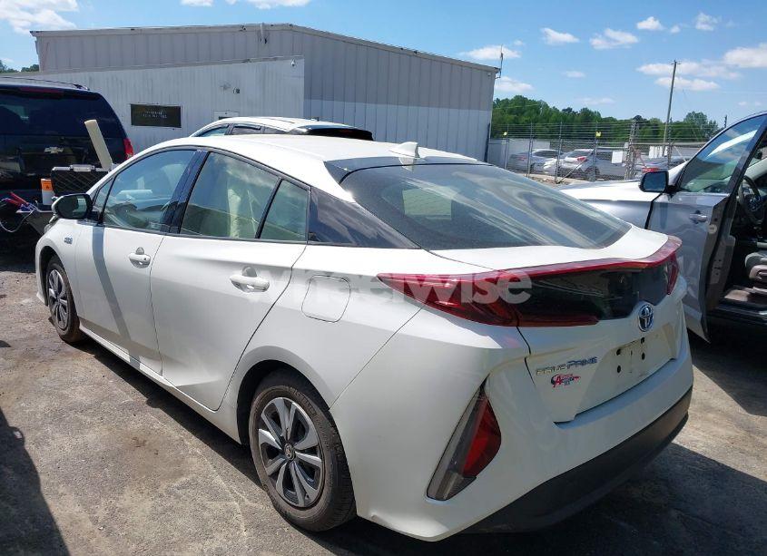 Photo 3 of 2018 Toyota Prius PRIME PREMIUM (VIN JTDKARFP8J3101754)