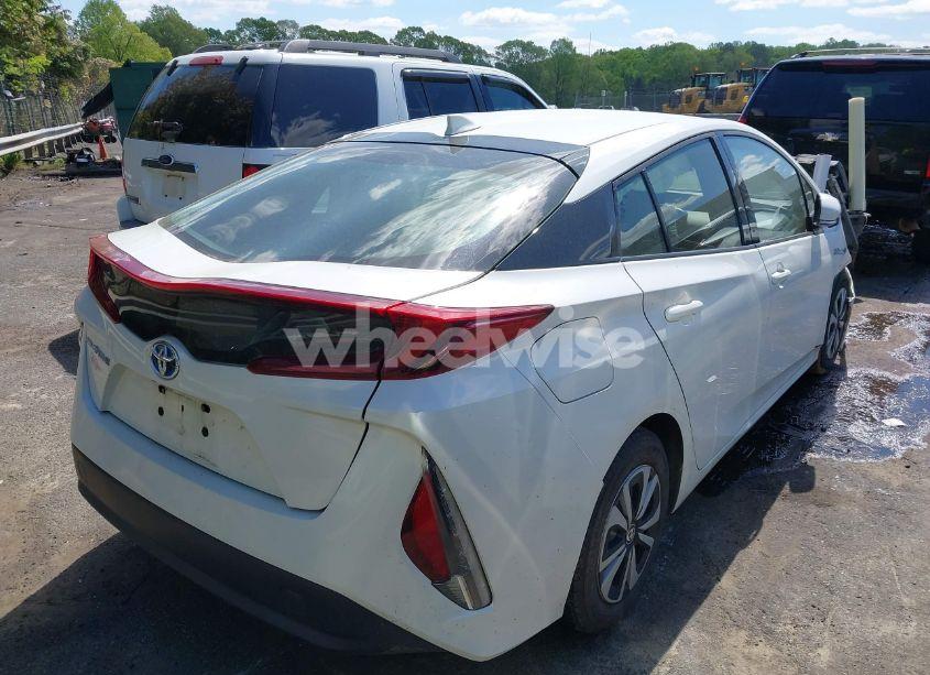 Photo 4 of 2018 Toyota Prius PRIME PREMIUM (VIN JTDKARFP8J3101754)
