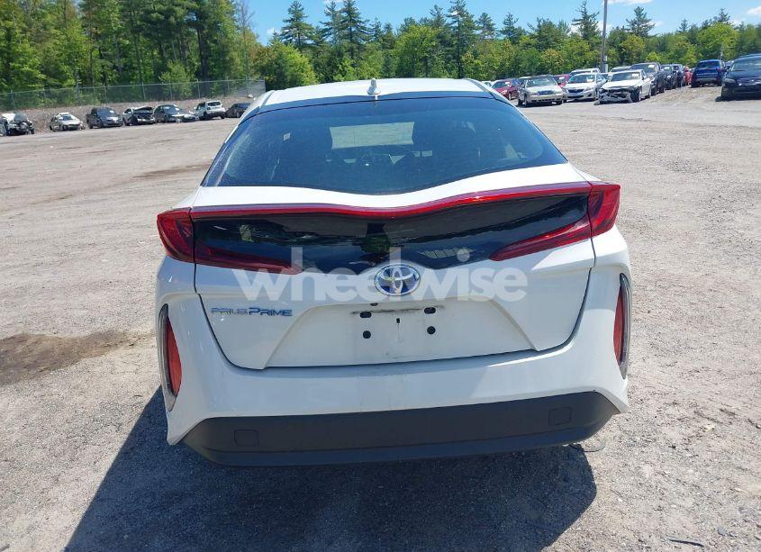 Photo 16 of 2017 Toyota Prius PRIME PLUS (VIN JTDKARFP9H3061839)