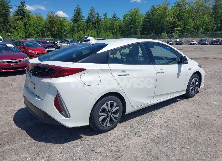 Photo 6 of 2017 Toyota Prius PRIME PLUS (VIN JTDKARFP9H3061839)