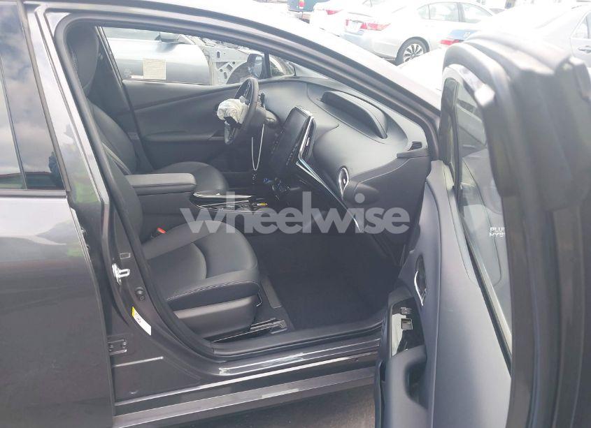 Photo 5 of 2020 Toyota Prius PRIME XLE (VIN JTDKARFP9L3148262)