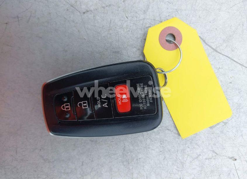 Photo 11 of 2017 Toyota Prius PRIME ADVANCED/PLUS/PREMIUM (VIN JTDKARFPXH3034892)