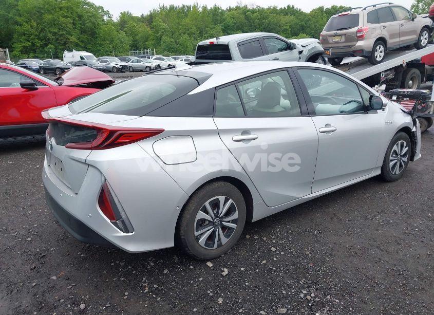 Photo 4 of 2017 Toyota Prius PRIME ADVANCED/PLUS/PREMIUM (VIN JTDKARFPXH3034892)