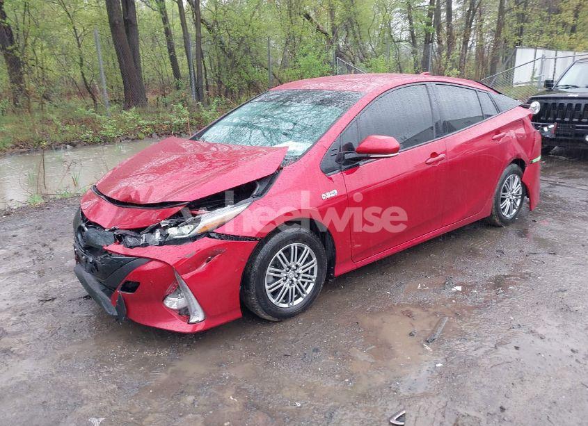 Photo 2 of 2017 Toyota Prius PRIME ADVANCED (VIN JTDKARFPXH3038439)