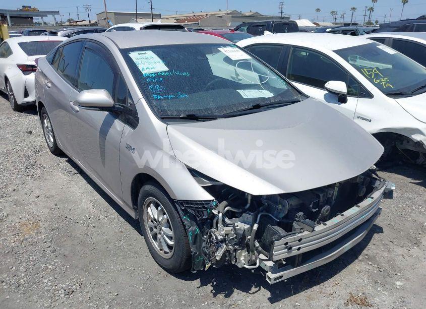 2017 Toyota Prius PRIME ADVANCED (VIN JTDKARFPXH3057525) main photo