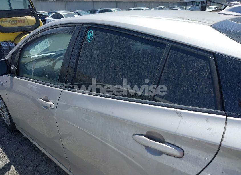 Photo 15 of 2017 Toyota Prius PRIME ADVANCED (VIN JTDKARFPXH3057525)