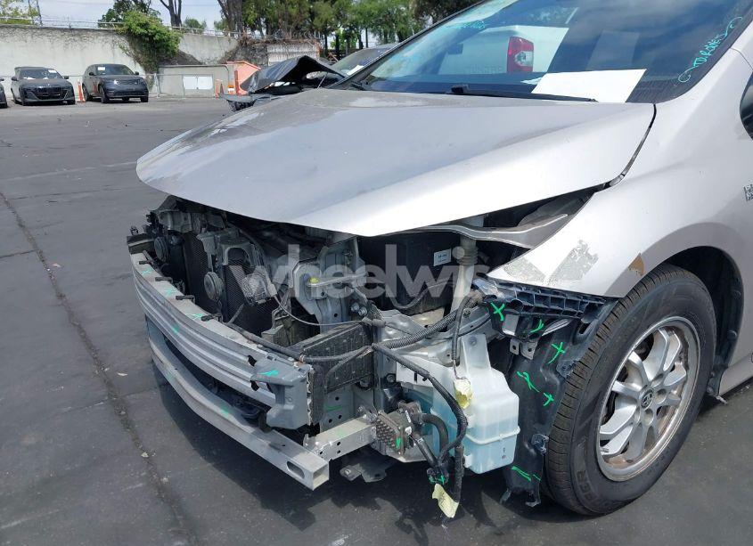 Photo 19 of 2017 Toyota Prius PRIME ADVANCED (VIN JTDKARFPXH3057525)