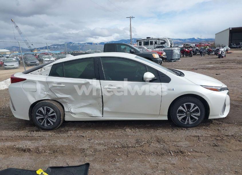 Photo 13 of 2018 Toyota Prius PRIME PREMIUM (VIN JTDKARFPXJ3080194)