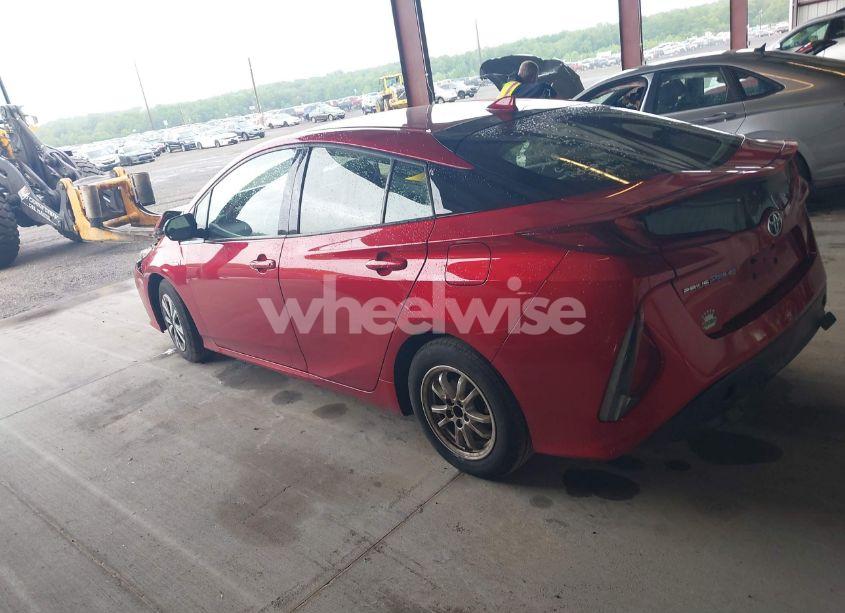 Photo 14 of 2018 Toyota Prius PRIME PREMIUM (VIN JTDKARFPXJ3099912)