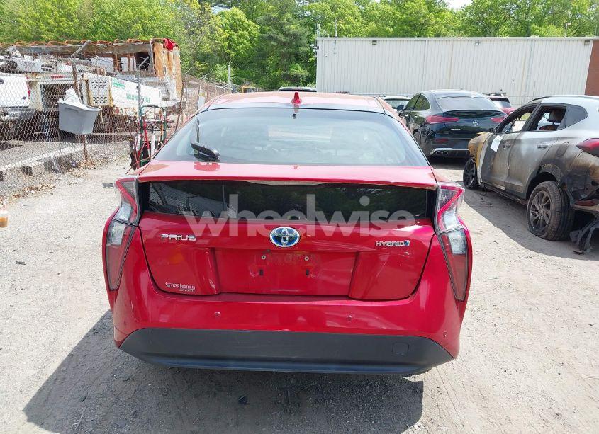 Photo 16 of 2018 Toyota Prius FOUR (VIN JTDKARFU0J3062986)