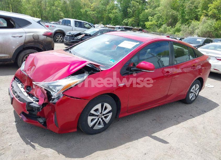 Photo 2 of 2018 Toyota Prius FOUR (VIN JTDKARFU0J3062986)