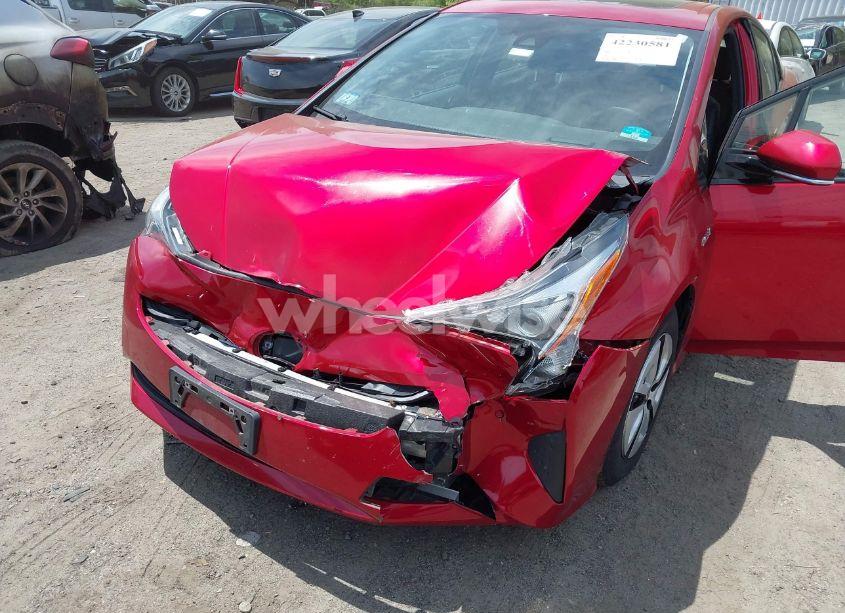 Photo 6 of 2018 Toyota Prius FOUR (VIN JTDKARFU0J3062986)