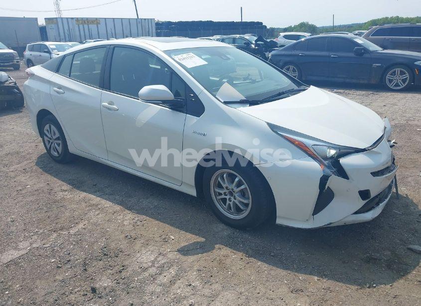 2018 Toyota Prius FOUR (VIN JTDKARFU0J3554627) main photo