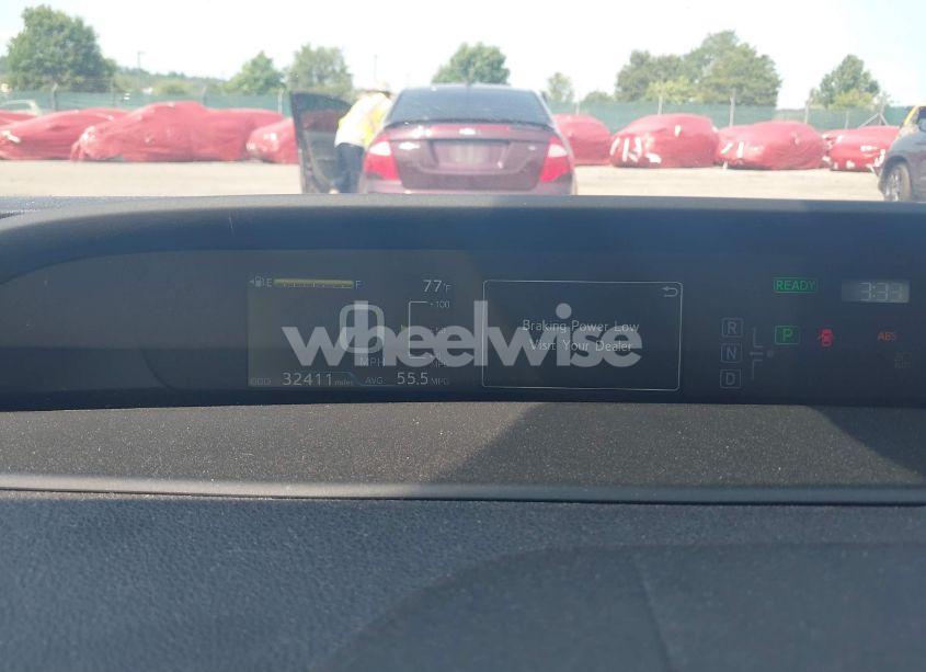 Photo 7 of 2018 Toyota Prius FOUR (VIN JTDKARFU0J3554627)