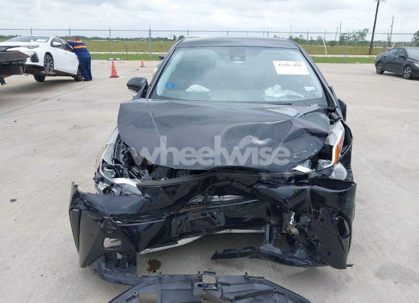 Photo 11 of 2019 Toyota Prius LE (VIN JTDKARFU0K3095844)