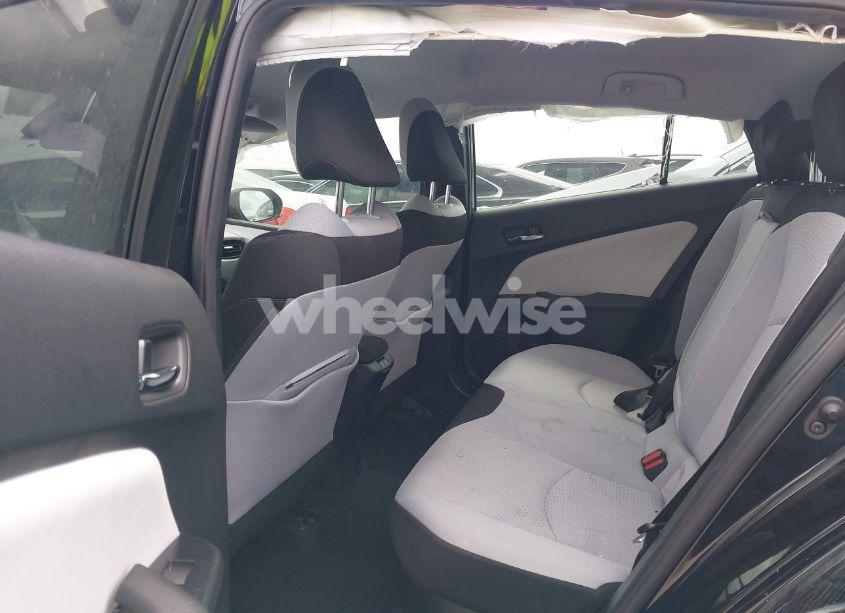 Photo 8 of 2019 Toyota Prius LE (VIN JTDKARFU0K3095844)