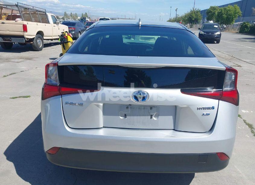 Photo 16 of 2019 Toyota Prius L ECO (VIN JTDKARFU0K3098310)