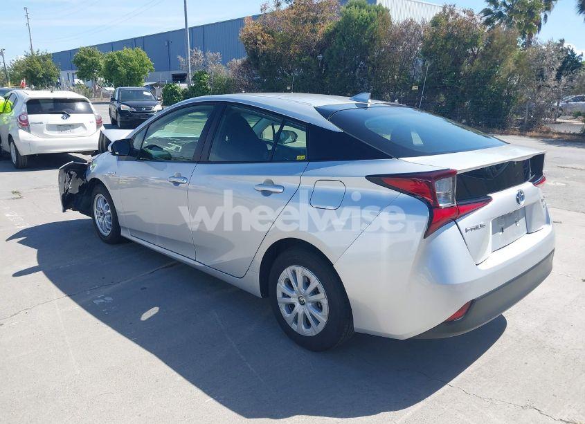 Photo 3 of 2019 Toyota Prius L ECO (VIN JTDKARFU0K3098310)