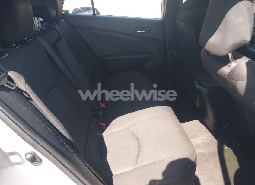 Photo 8 of 2019 Toyota Prius L ECO (VIN JTDKARFU0K3098310)