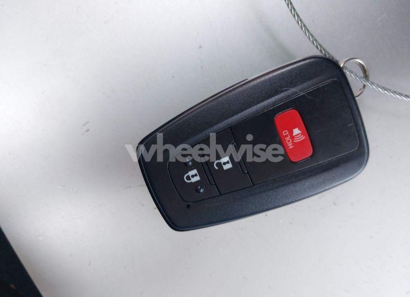 Photo 11 of 2019 Toyota Prius XLE (VIN JTDKARFU0K3102629)