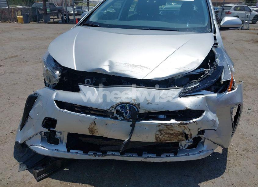 Photo 6 of 2019 Toyota Prius XLE (VIN JTDKARFU0K3102629)