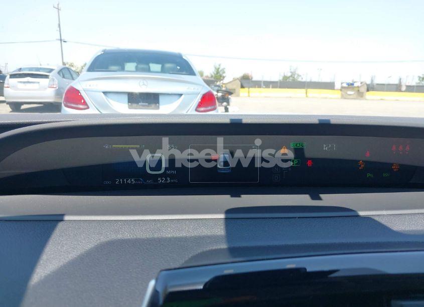 Photo 7 of 2019 Toyota Prius XLE (VIN JTDKARFU0K3102629)