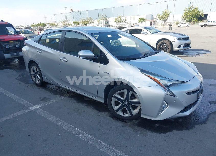 2016 Toyota Prius (VIN JTDKARFU1G3004619) main photo