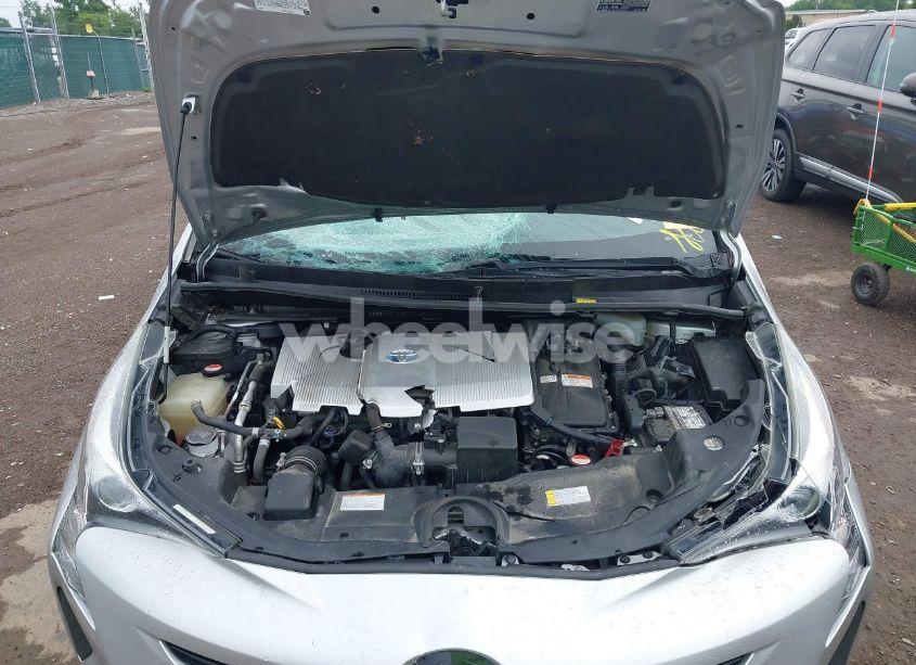 Photo 10 of 2016 Toyota Prius THREE (VIN JTDKARFU1G3502609)