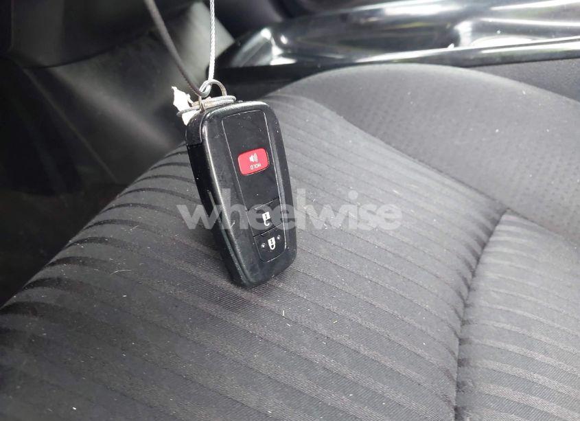 Photo 11 of 2016 Toyota Prius THREE (VIN JTDKARFU1G3502609)