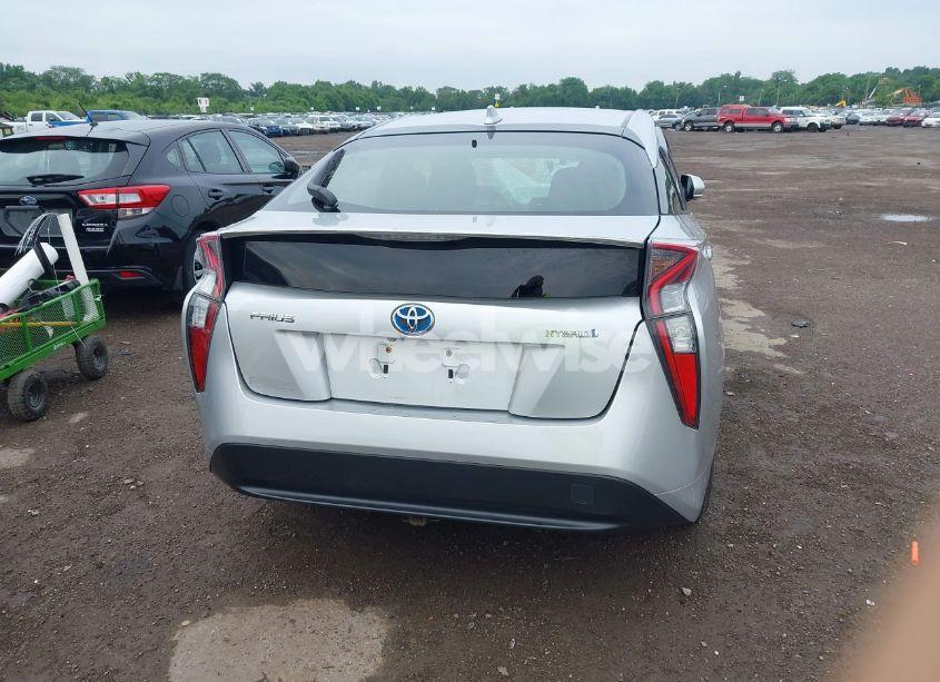 Photo 16 of 2016 Toyota Prius THREE (VIN JTDKARFU1G3502609)