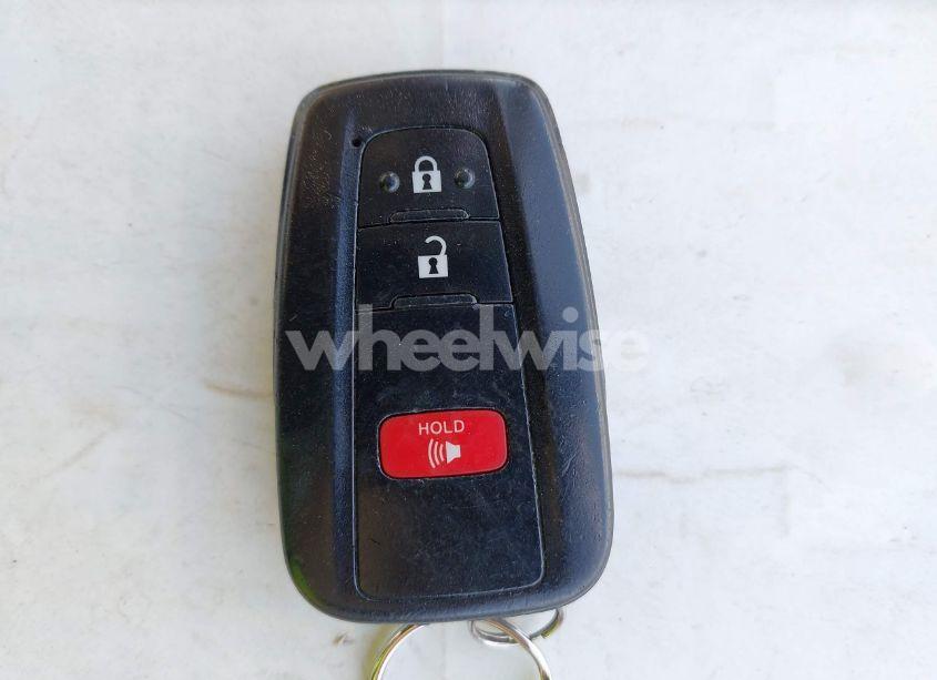 Photo 11 of 2016 Toyota Prius FOUR (VIN JTDKARFU1G3506403)