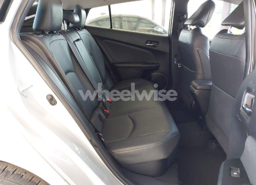 Photo 8 of 2016 Toyota Prius FOUR (VIN JTDKARFU1G3506403)