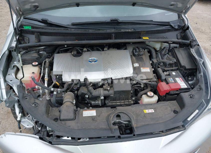 Photo 10 of 2017 Toyota Prius FOUR (VIN JTDKARFU1H3044393)