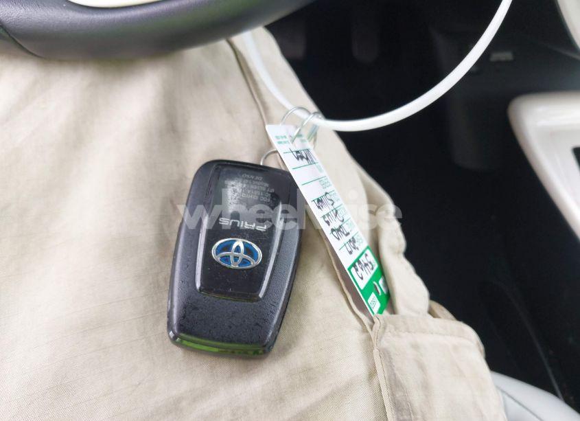 Photo 11 of 2017 Toyota Prius FOUR (VIN JTDKARFU1H3044393)