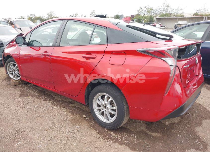 Photo 3 of 2018 Toyota Prius FOUR (VIN JTDKARFU1J3059711)