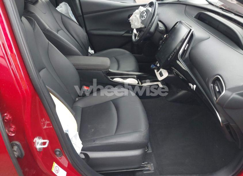 Photo 5 of 2018 Toyota Prius FOUR (VIN JTDKARFU1J3059711)