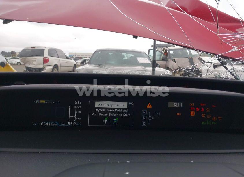 Photo 7 of 2018 Toyota Prius FOUR (VIN JTDKARFU1J3059711)