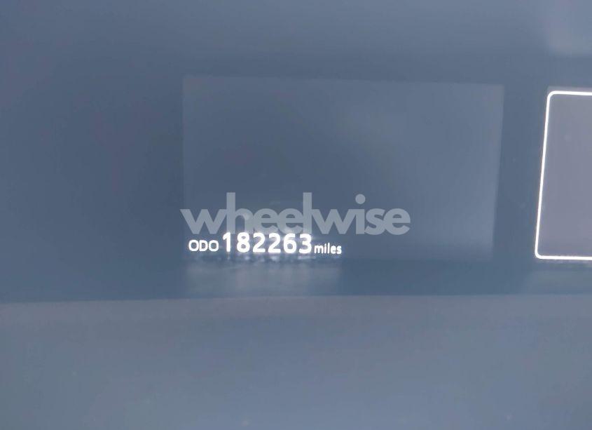 Photo 14 of 2017 Toyota Prius FOUR TOURING (VIN JTDKARFU2H3532249)