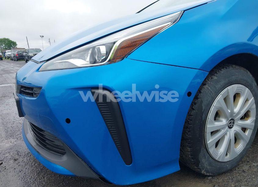 Photo 6 of 2019 Toyota Prius LE (VIN JTDKARFU2K3079211)