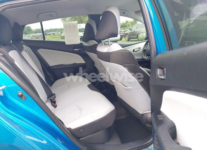 Photo 8 of 2019 Toyota Prius LE (VIN JTDKARFU2K3079211)