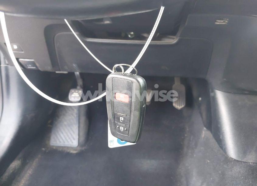 Photo 11 of 2017 Toyota Prius THREE (VIN JTDKARFU3H3030401)