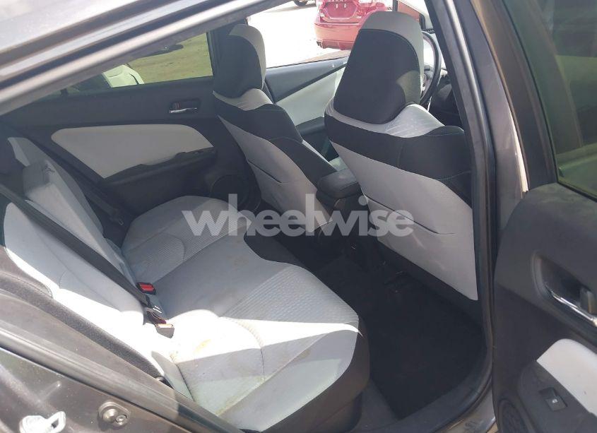 Photo 8 of 2017 Toyota Prius THREE (VIN JTDKARFU3H3030401)