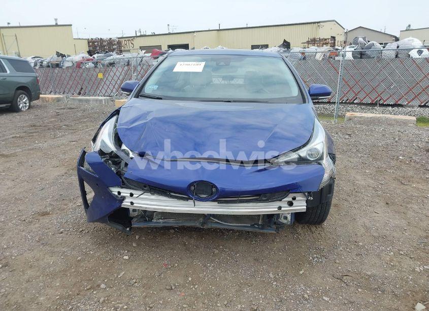 Photo 12 of 2017 Toyota Prius FOUR (VIN JTDKARFU3H3046467)